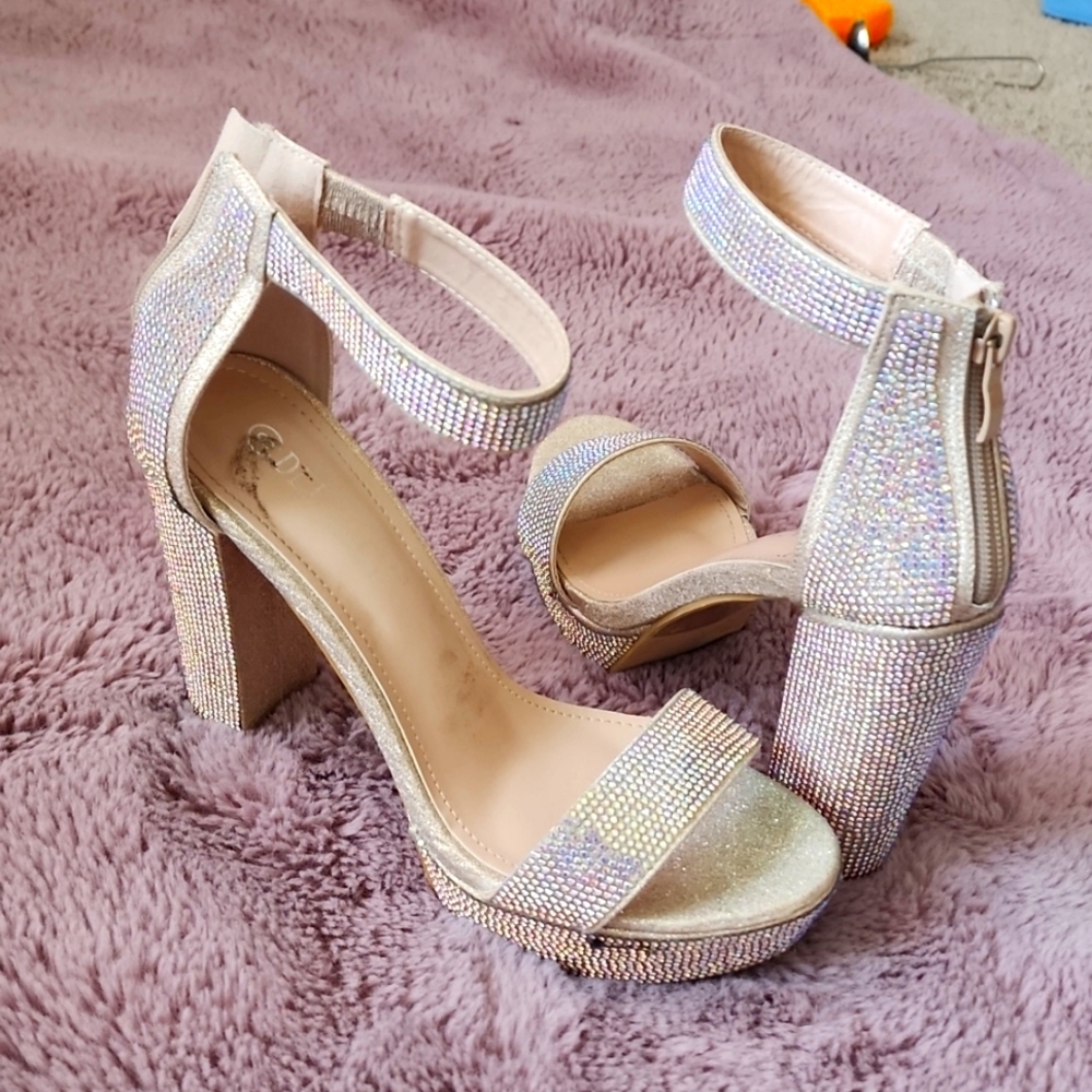 Delicacy Rhinestone Block Heel Sandal